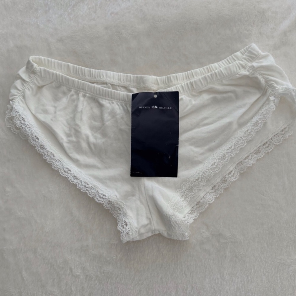 Brandy Melville white shorts